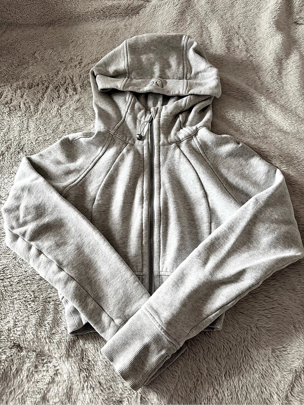 Lululemon Scuba Zip-Up Hoodie in Gray, Like New, Size 0